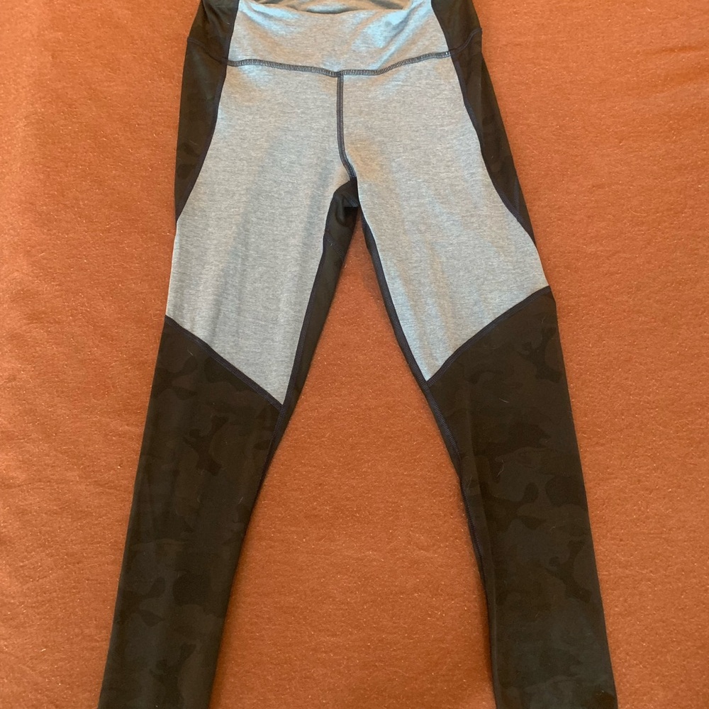 Lululemon Athletica Black and Gray Leggings